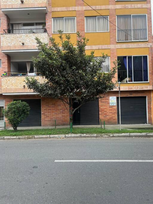 Entero Cerca Estacion Metro Apartment Itagui